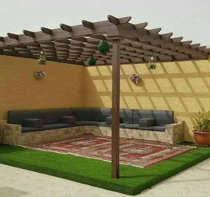 مظلات خشبية