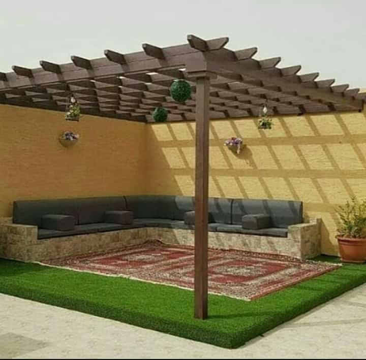 مظلات خشبية